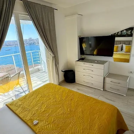 Tommy * Sarande